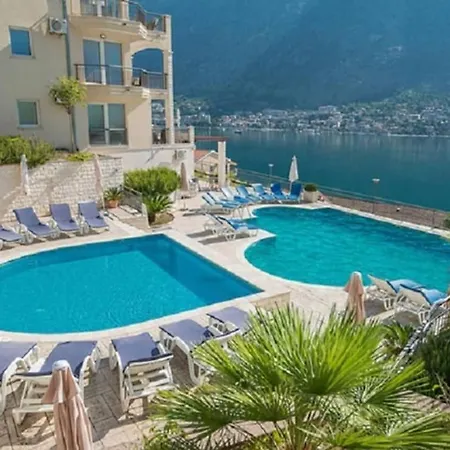Wonderful 2 Bedroom With Beautiful Views Apartments In Kotor Vista-3