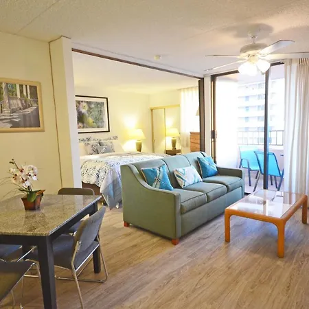 Royal Kuhio 1309 With King Bed, Free Parking/Wifi, Mins To Beach!-2