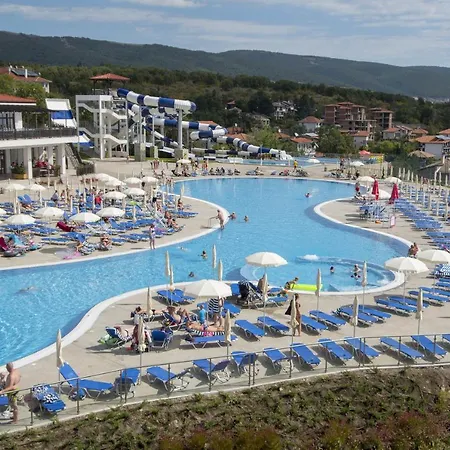 Nevis Resort & Aqua Park-3