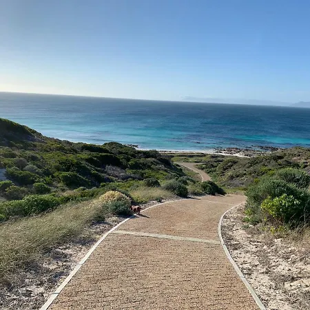 Romansbaai At 402 - With Solar Power-3