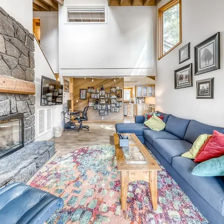 Meadow House 30 | Discover Sunriver-2