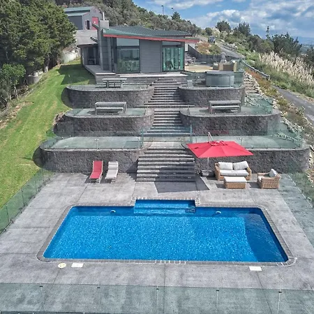 Parua Bay Home With Everything You'Ll Need-2