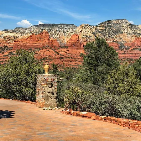 Modern, Luxury Studio With Awe Inspiring Red Rock Views Private Trail Head - Outdoor Firepit, Indoor Fireplace, On Property Sauna, Aromatherapy Steam Room, Hot Tub, Pools And Wellness Services-2