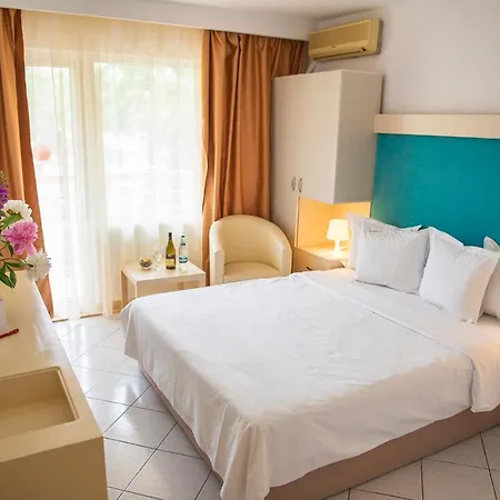 Hotel Majestic Mamaia Half Board & All Inclusive-2