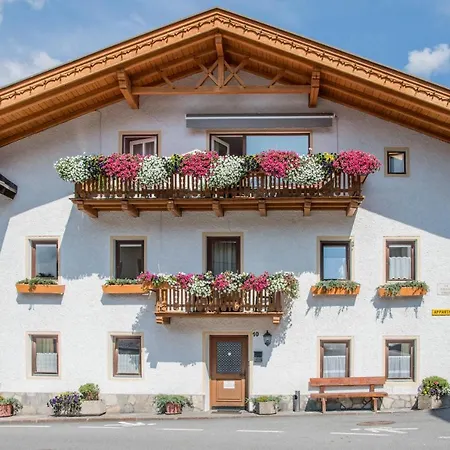 Apartments Heidenberger Delle Scuole-3