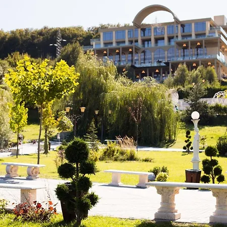 Wonderland Cluj Resort-3