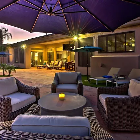 Patio, Playground! Glendale Family Gem Near Golf-2