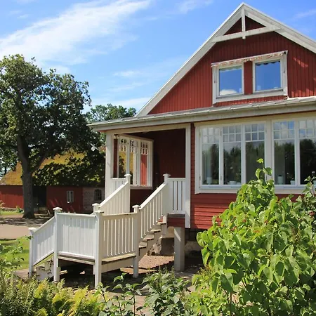 Akagardens Lodge-2