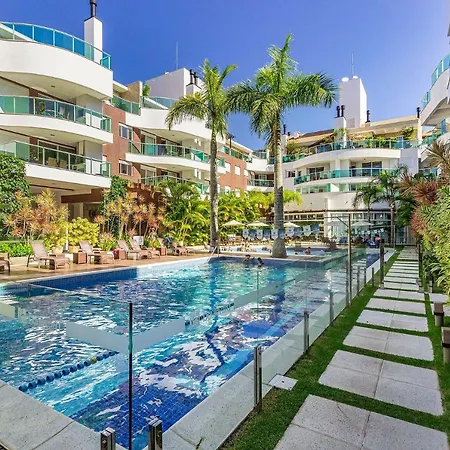 Boulevard 215C - Excelente Apartamento Em Condominio De Luxo No Centro De Bombinhas - Piscina - Jacuzzi - Academia - Portaria 24H.-2