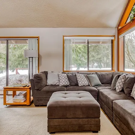 The Cedar House-2