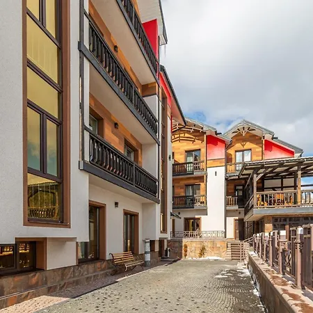 Amarena Spa Hotel - Breakfast Included In The Price Spa Swimming Pool Sauna Hammam Jacuzzi Restaurant Inexpensive And Delicious Food Parking Area Barbecue 400 M To Bukovel Lift 1 Room And Cottages-2