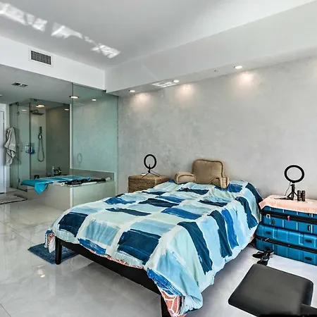 Luxe Miami Condo With Community Pool And Hot Tub!-3