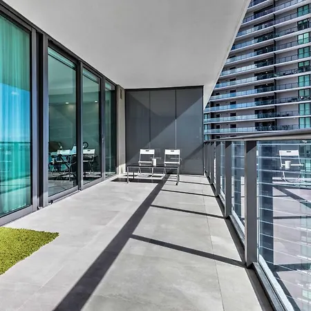 Luxe Miami Condo With Community Pool And Hot Tub!-2
