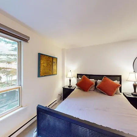 Frontage Townhome-3
