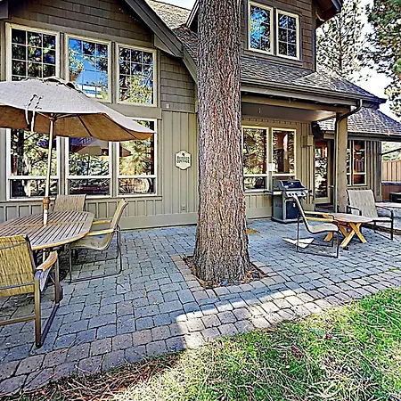 Pine Cottage-2