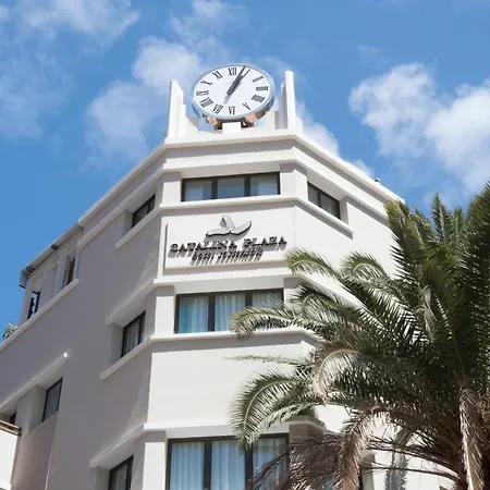 Catalina Plaza Hotel Sostenible-3
