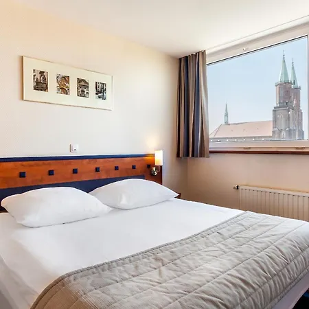 Qubus Hotel Legnica-3