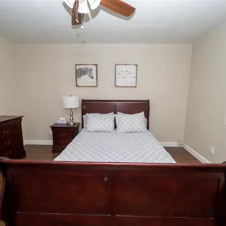 Spacious House With Pool Heater, Hot Tub, Billiards-3