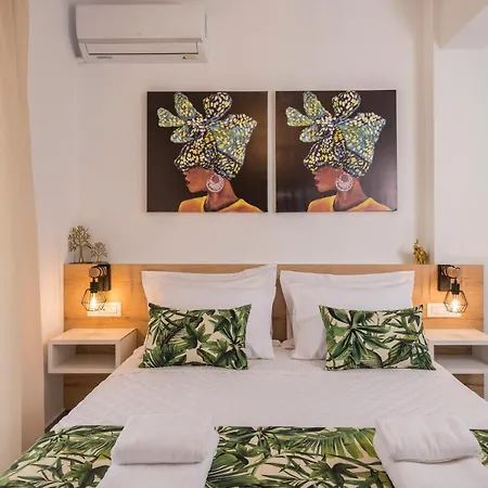 Indigo Blue Seaside Deluxe Apartments-3