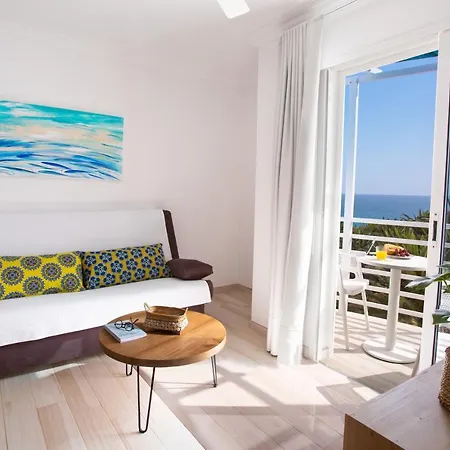 Altavista Apartahotel-Adults Only Over 14-2