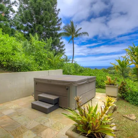 Mauna Pua - A 7 Bedroom Kauai Vacation Rental Home-3
