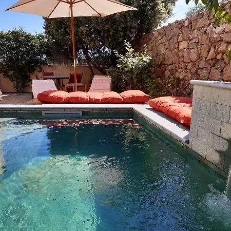 Maison 2 Chambres Et Piscine Chauffee Entre L'Ile Rousse Et Monticello-2