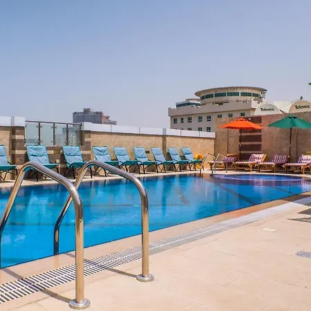 Crystal Plaza Al Majaz Hotel-3