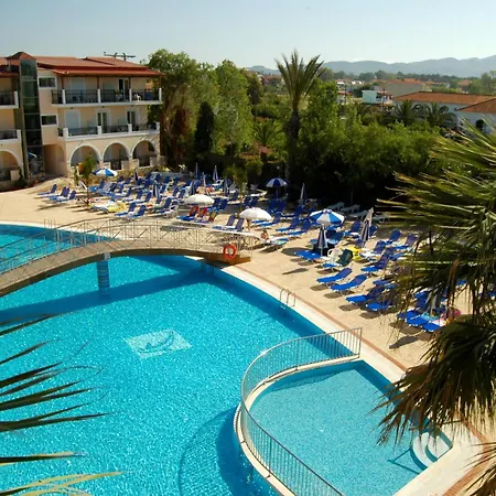 Majestic Hotel & Spa-3