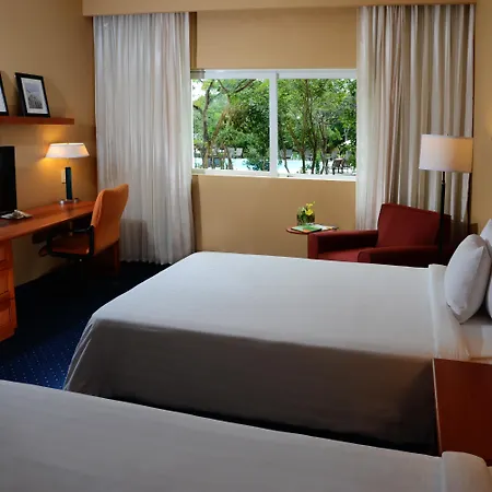Courtyard By Marriott Cancun Airport-3