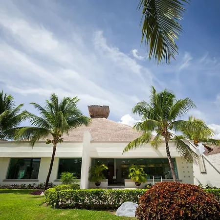 Bluebay Grand Esmeralda-2