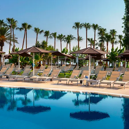 Cavo Maris Beach Hotel & Suites-2