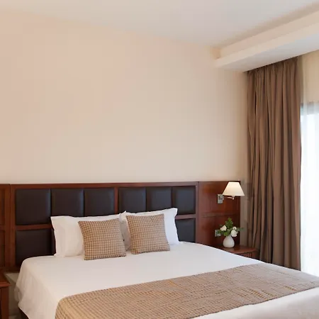Ajax Hotel-3