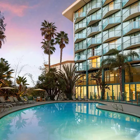 DoubleTree By Hilton San Diego Hotel Circle-2