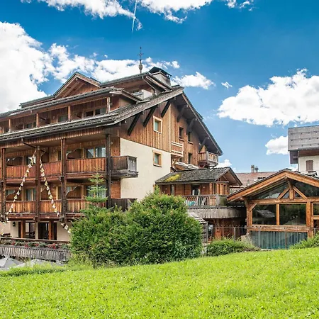Hotel Chalet Les Saytels, BW Signature Collection-3