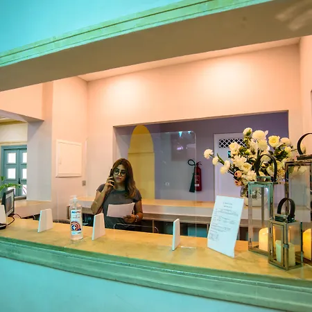 Suites Hotel Les Charmilles & Spa-3
