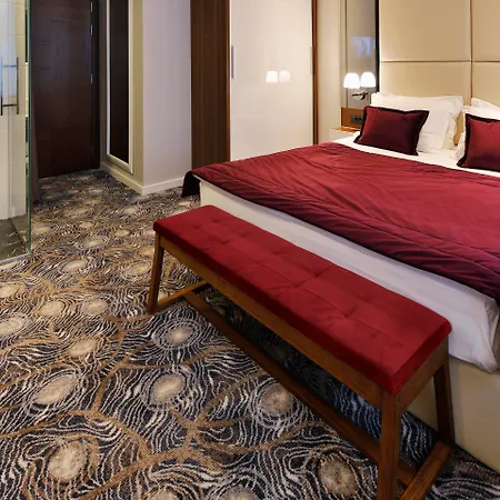 Sky Hotel-3