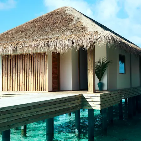 Kudafushi Resort & Spa-3