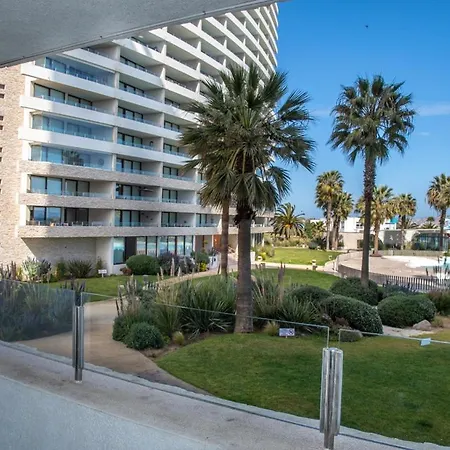 Piso 2 2D2B Vista Al Mar Frontal-3