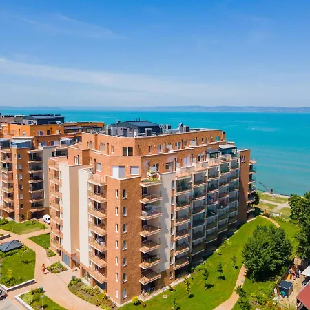Silverdream Panorama Apartment-2