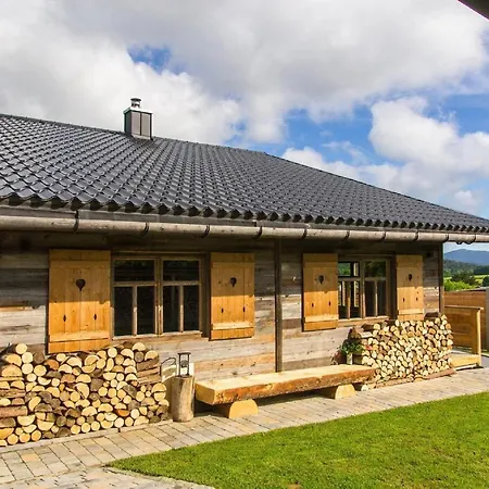 Chalet Am Oelberg Mit Badefass Und Altholzsauna-3