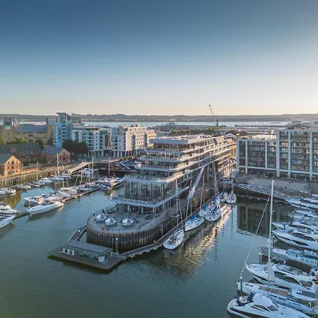 Harbour Hotel & Spa Southampton-2