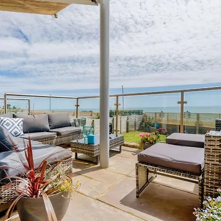Cliff Top Heights-Beach Front House Near Brighton-2
