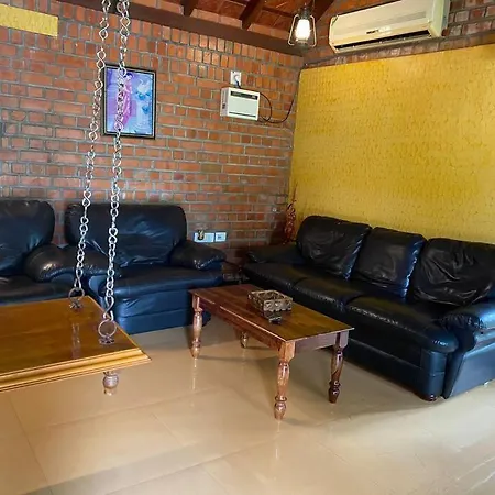 Anchorage - Mesmerizing Villa With Lawn, Bb Court-2