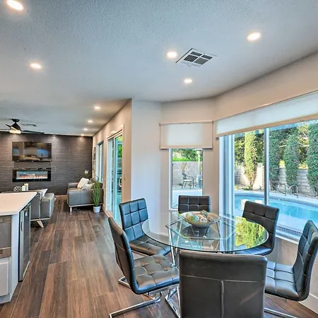 Top-Notch Las Vegas Oasis W/ Games, Golf & More!-3
