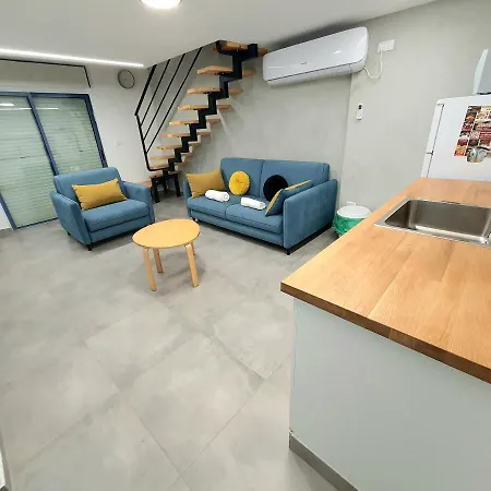 Barak Royal Suites 57 Duplex - חמש דקות מהים ומהטיילת-2