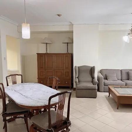 Batavia Hotel & Serviced Apartments Jakarta-3