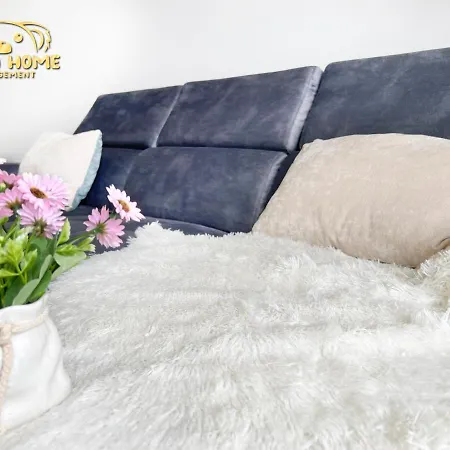 New!! Loving Night Novo 2Br 4-9Pax I Jonker I Netflix I Family-3