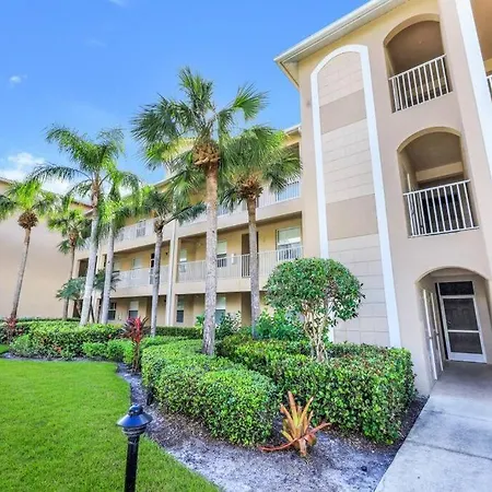 Beautiful 2 Bedroom Condo W/ Golf Membership Included-2