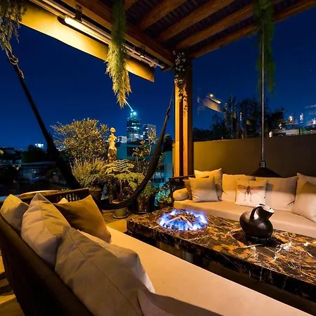 Luxurious Penthouse Oasis-2