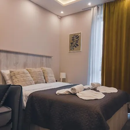 Milmari Premier - Daisy Apartments-3